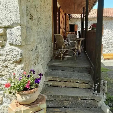 Maison Cosy A Avec Jardin Et Terrasse بيت للعطل